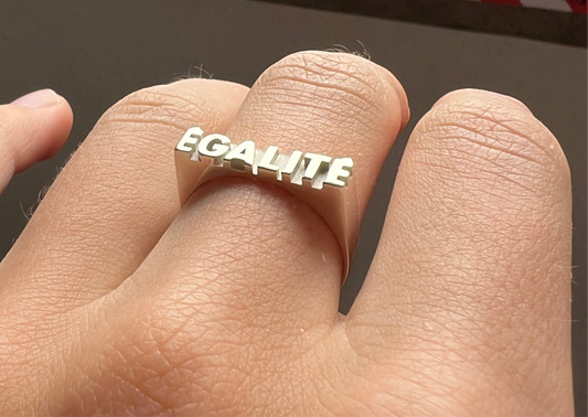 2) ÉGALITÉ